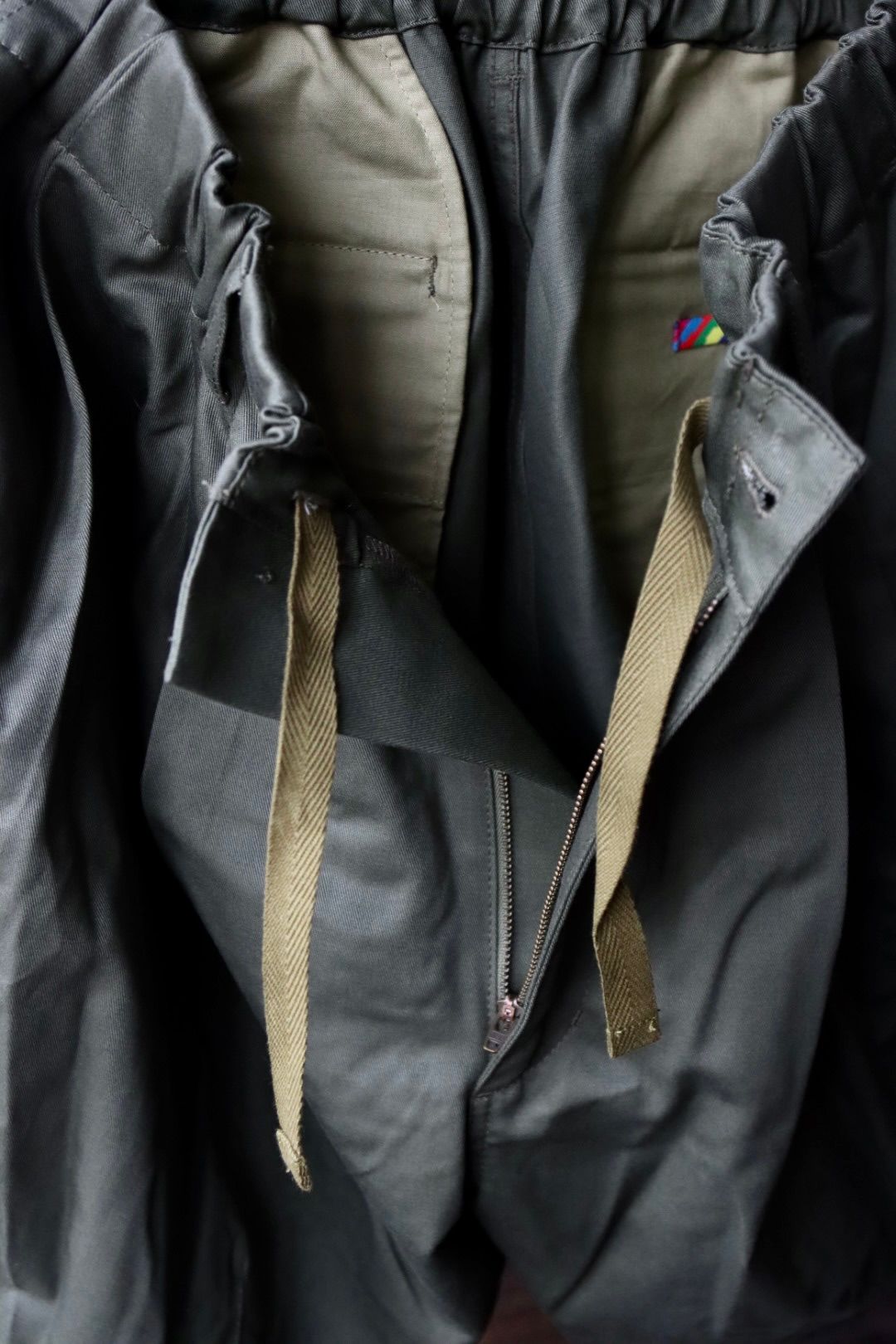 イズネス23SSショーツ BALLOON EZ CARGO SHORTS(1005SSPT04)KHAKI☆3月10日発売！
