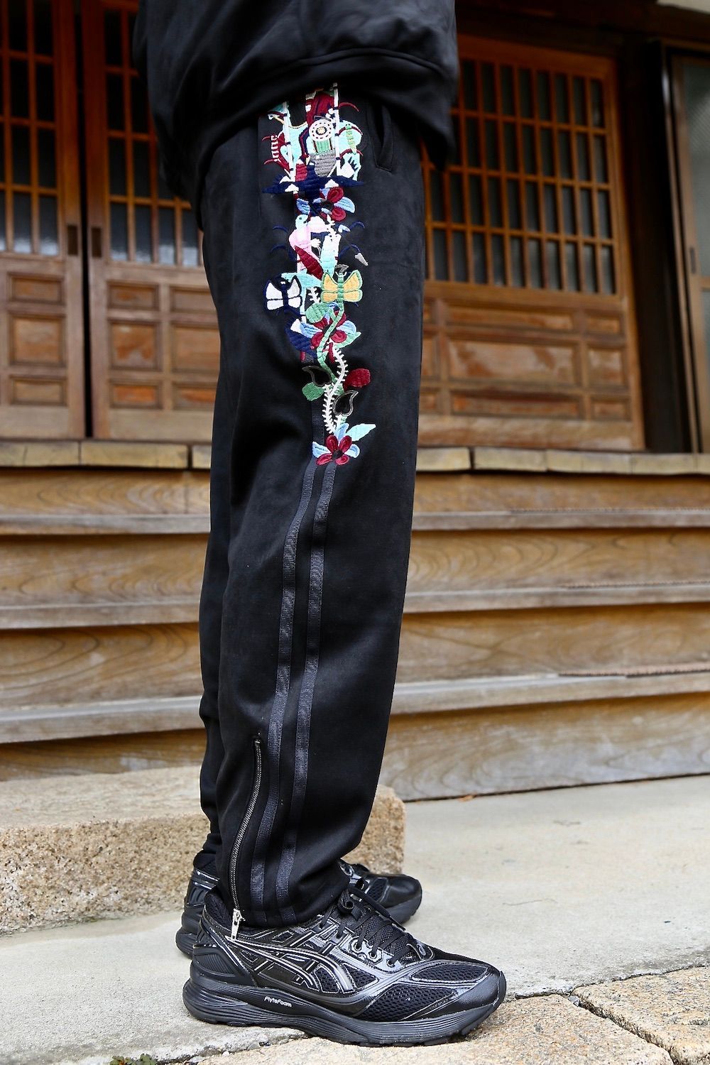 doublet CHAOS EMBROIDERY SUEDE TRACK PANTS