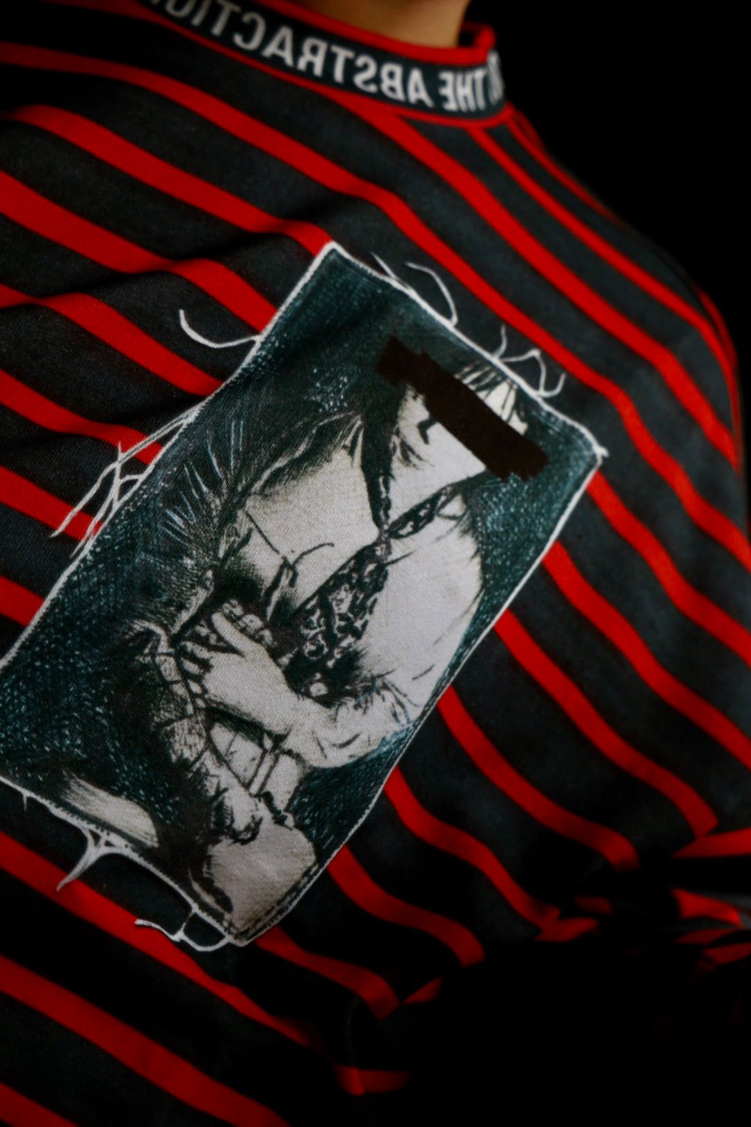 TALKING ABOUT THE ABSTRACTION 25SS "ROF"ART REPLICA MOCK NECKスタイル