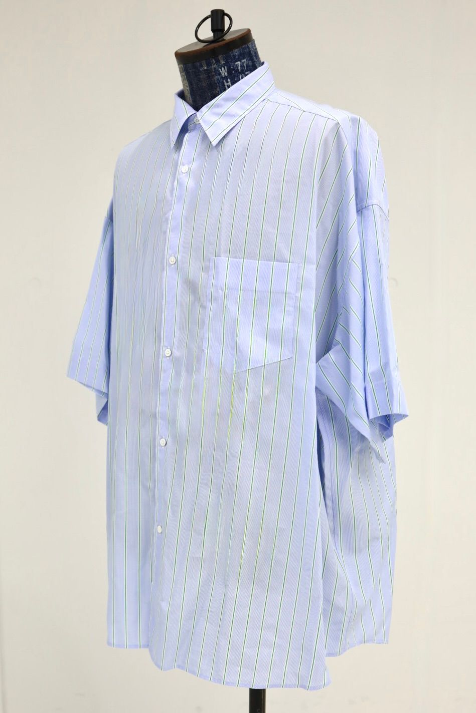 グラフペーパー SIDOGRAS S/S Oversized Regular Collar Shirt(GM262-50027)GREEN PIN STRIPE☆6月6日(土)発売！