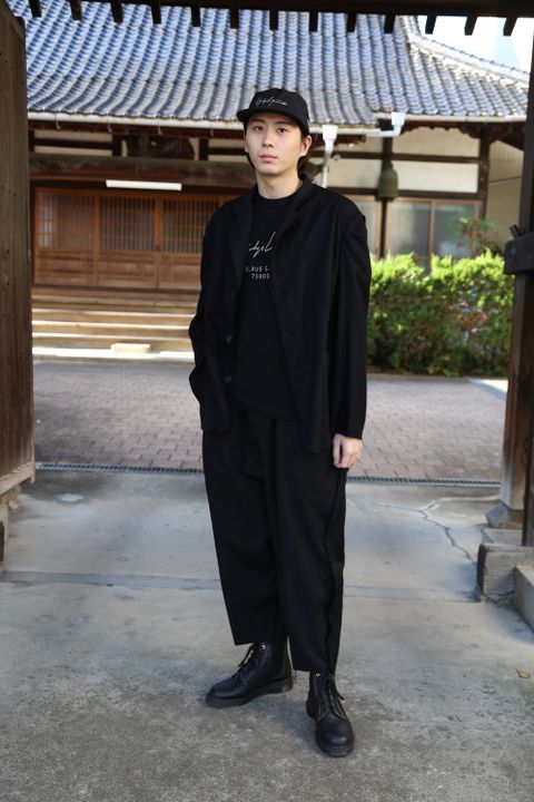 Yohji Yamamoto 新作半袖 コットン Tシャツ シグネチャーロゴ パリ ブラック レギュラーフィット style.2020.11.4
