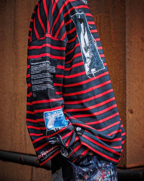 TALKING ABOUT THE ABSTRACTION ART REPLICA MOCK NECK スタイル