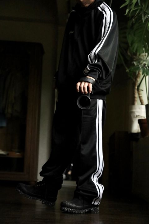 ©SAINT M×××××× TRACK JACKETスタイル.