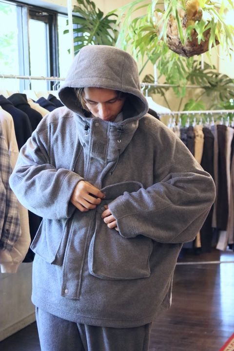 S.F.C 新作FLEECE HOODIE JACKET"CHARCOAL"スタイル