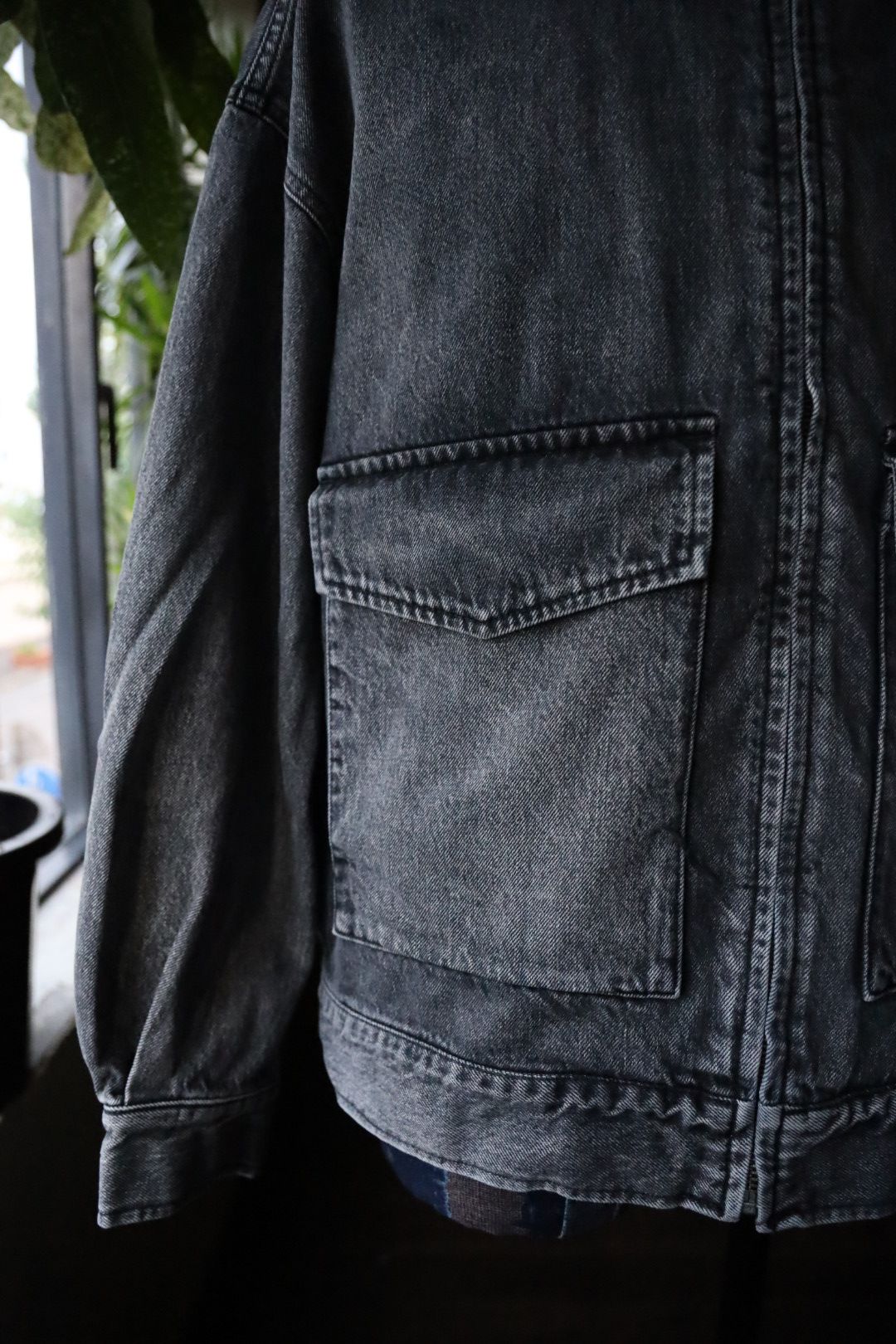 グラフペーパー Selvage Denim Zip Jacket(GU253-20056LB) BLACK_LIGHT FADE