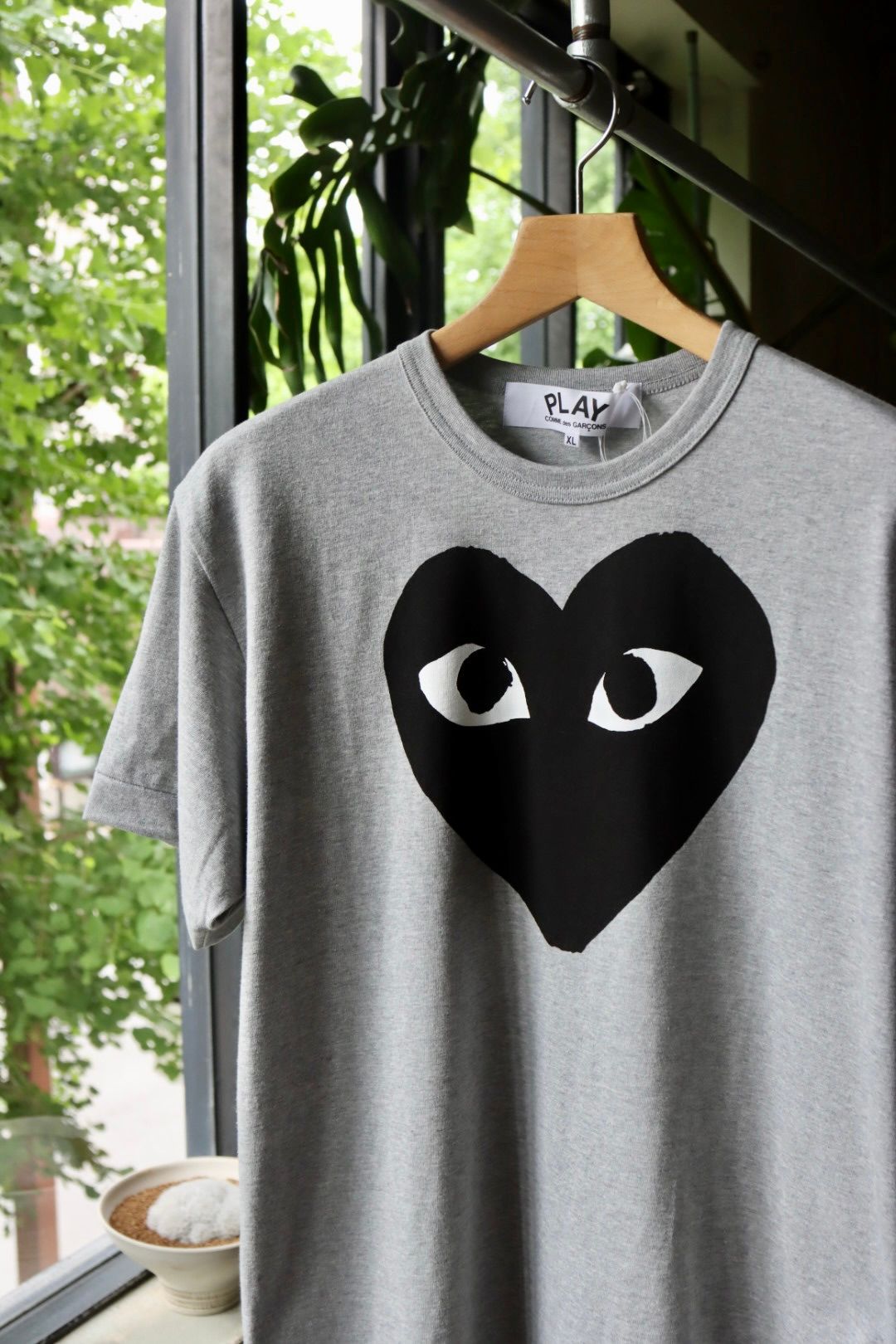 PLAYプレイコムデギャルソン ブラックハートTシャツBLACK HEART (GRAY)