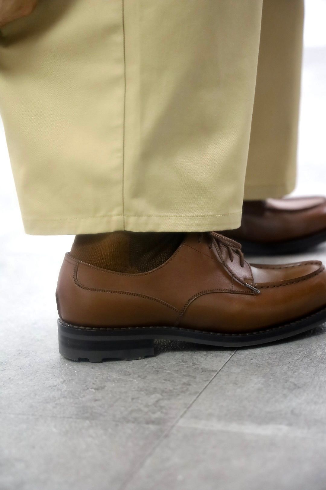 FreshService 26SS CORPORATE WIDE EASY PANTS"BEIGE"スタイル