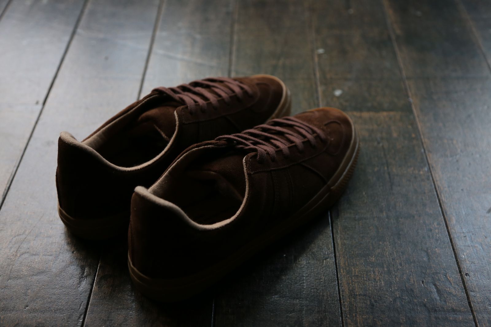 GERMAN MILITARY TRAINER(4700S)BROWN SUEDE