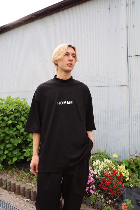 COMME des GARCONS HOMME 24SS ロゴプリントモックネックTシャツ(BLACK) Style 2024.4.30