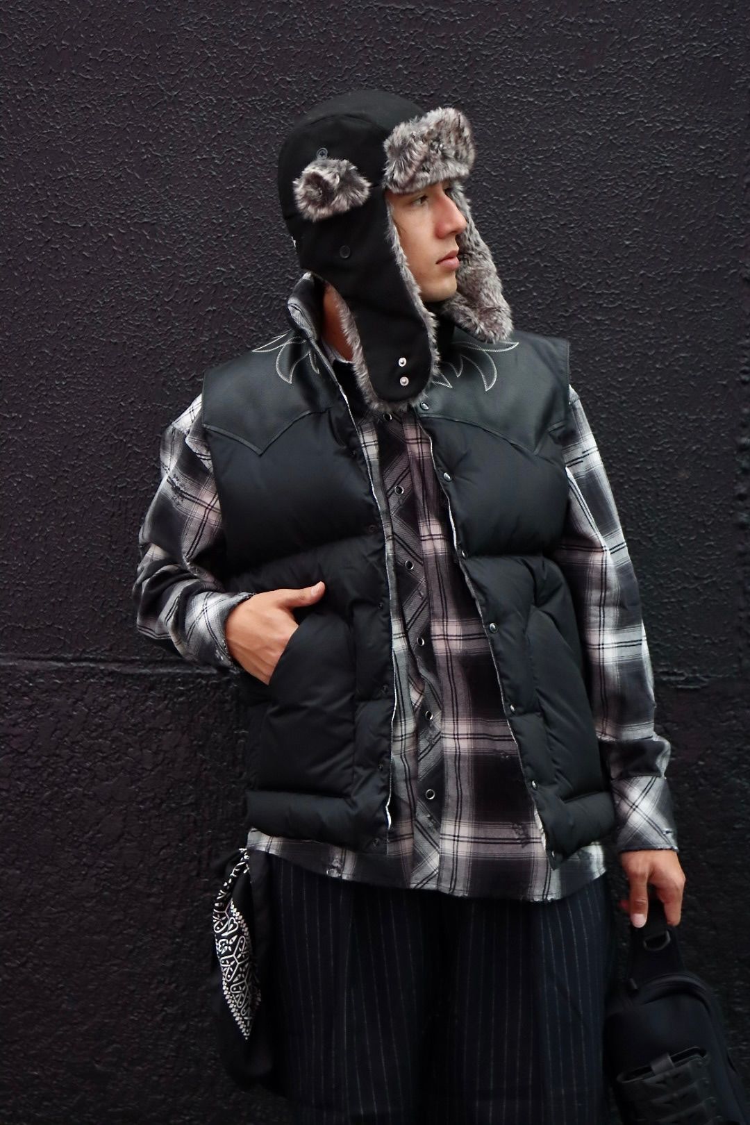 RAFU ラフ 23AW ダウンベスト RMFC DOWN VEST W/EMB'D BLACKスタイル