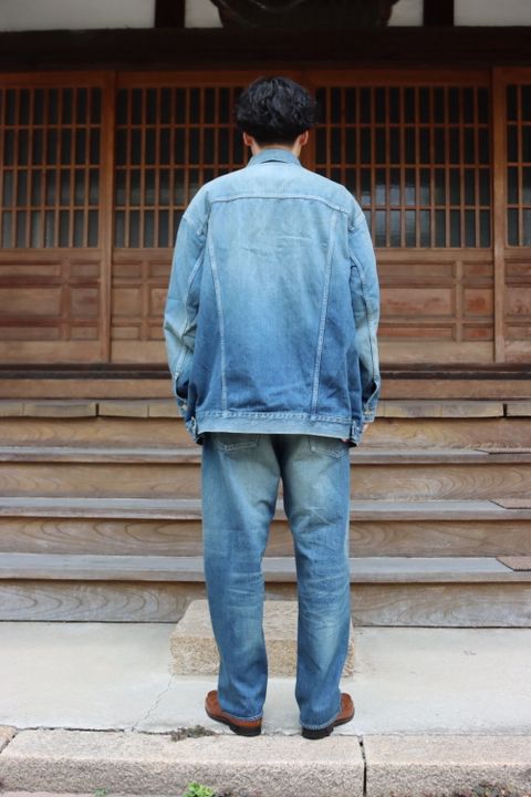 Graphpaper Selvage Denim Trucker Jacket(GU223-30016DB) style. 2022.07.28.