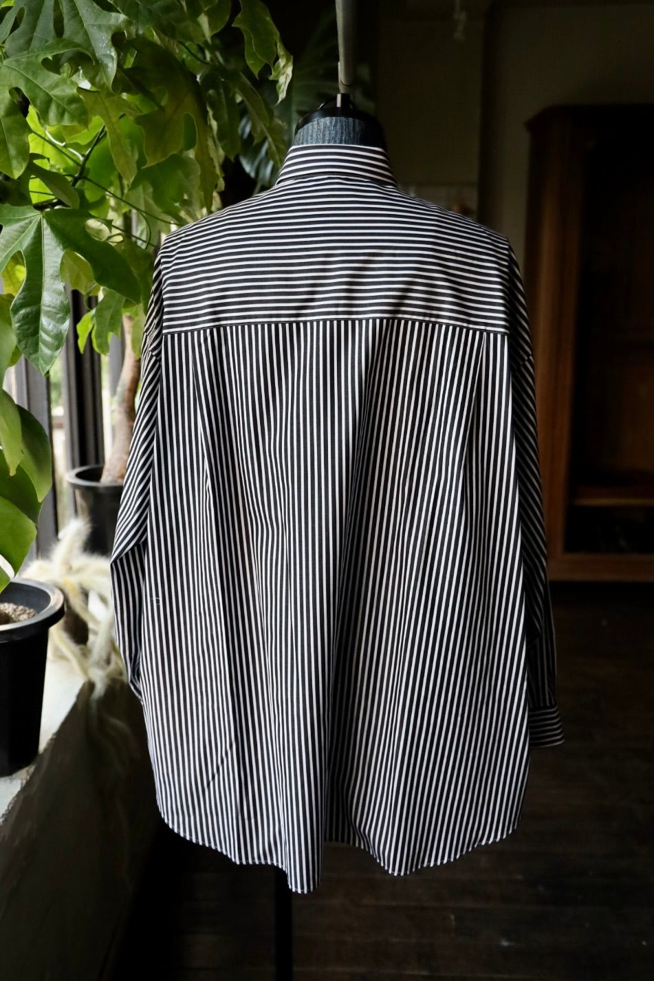 グラフペーパー25AW High Count Regular Collar Round Cut Oversized Shirt (GM253-50030C)BLACK STRIPE☆7月12日(土)発売！