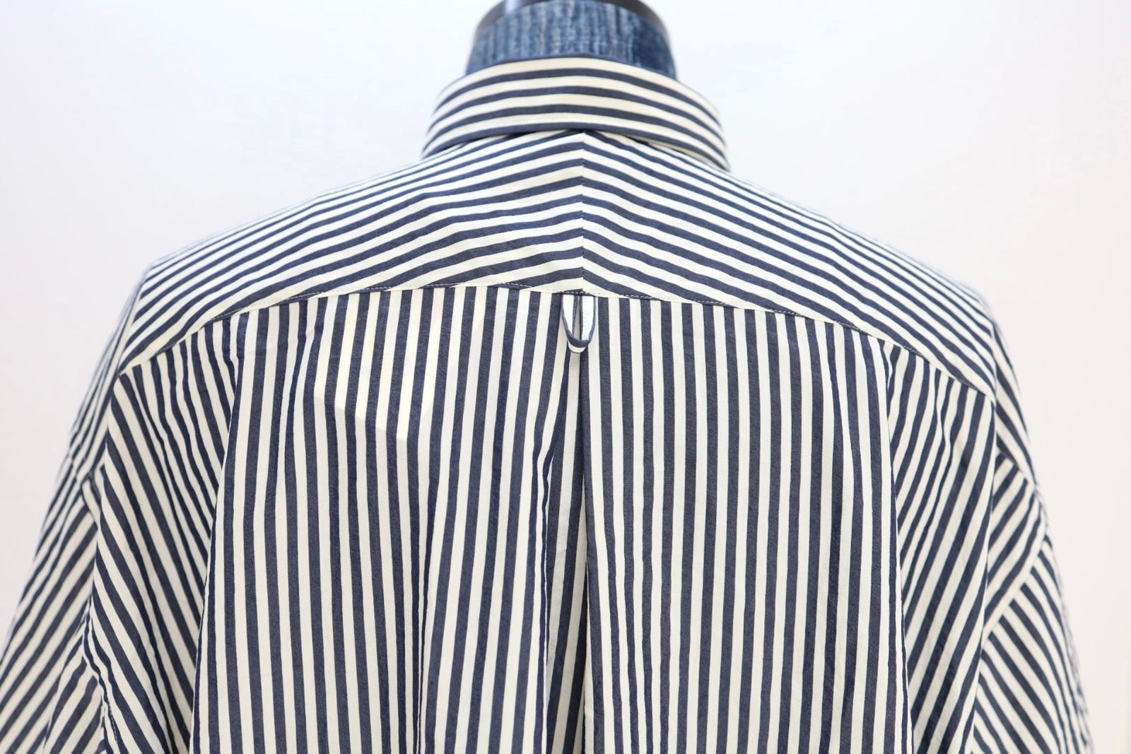 イズネス 26SS シャツTab Color Vent Short-Sleeve Shirt(26SS_28_1008SSSH02)NAVY STRIPE☆新作発売！