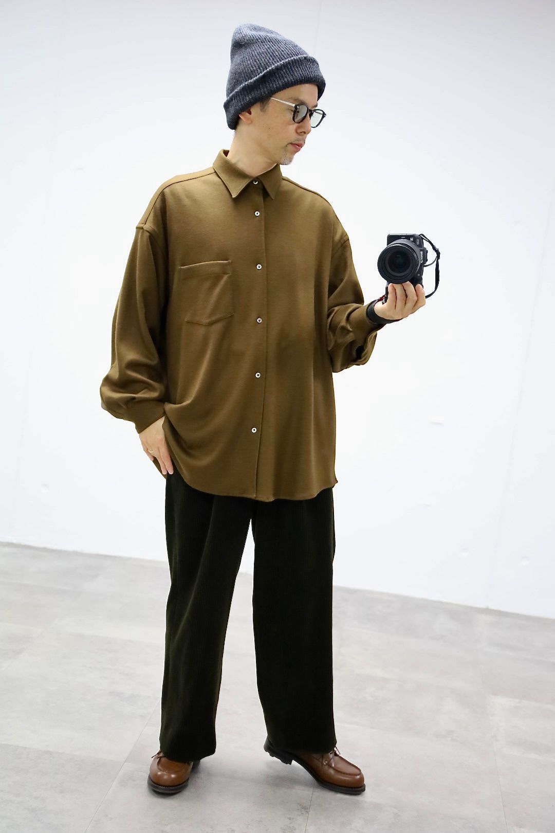 グラフペーパー 25AW Wool Smooth Flannel Oversized Regular Collar Shirt(GU253-50221B)BROWN