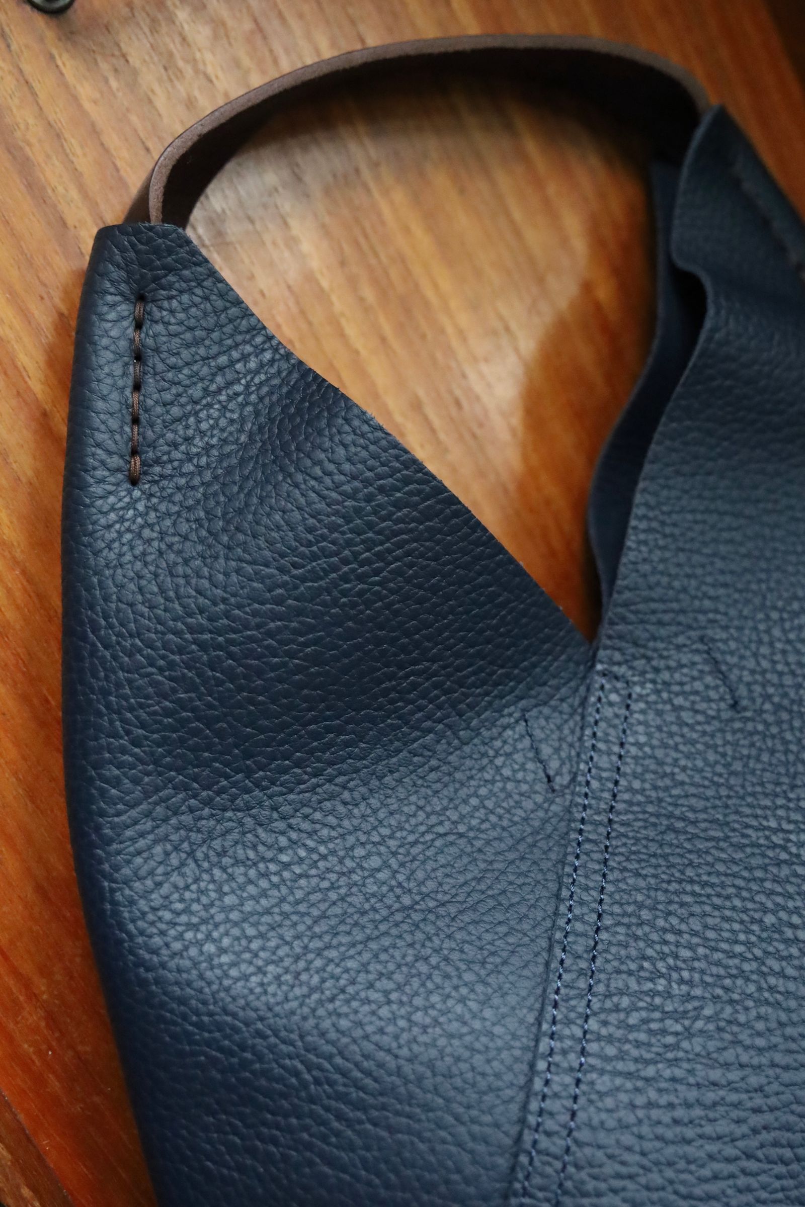 エンダースキーマ バッグ triangle bag(wt-rb-trb)navy