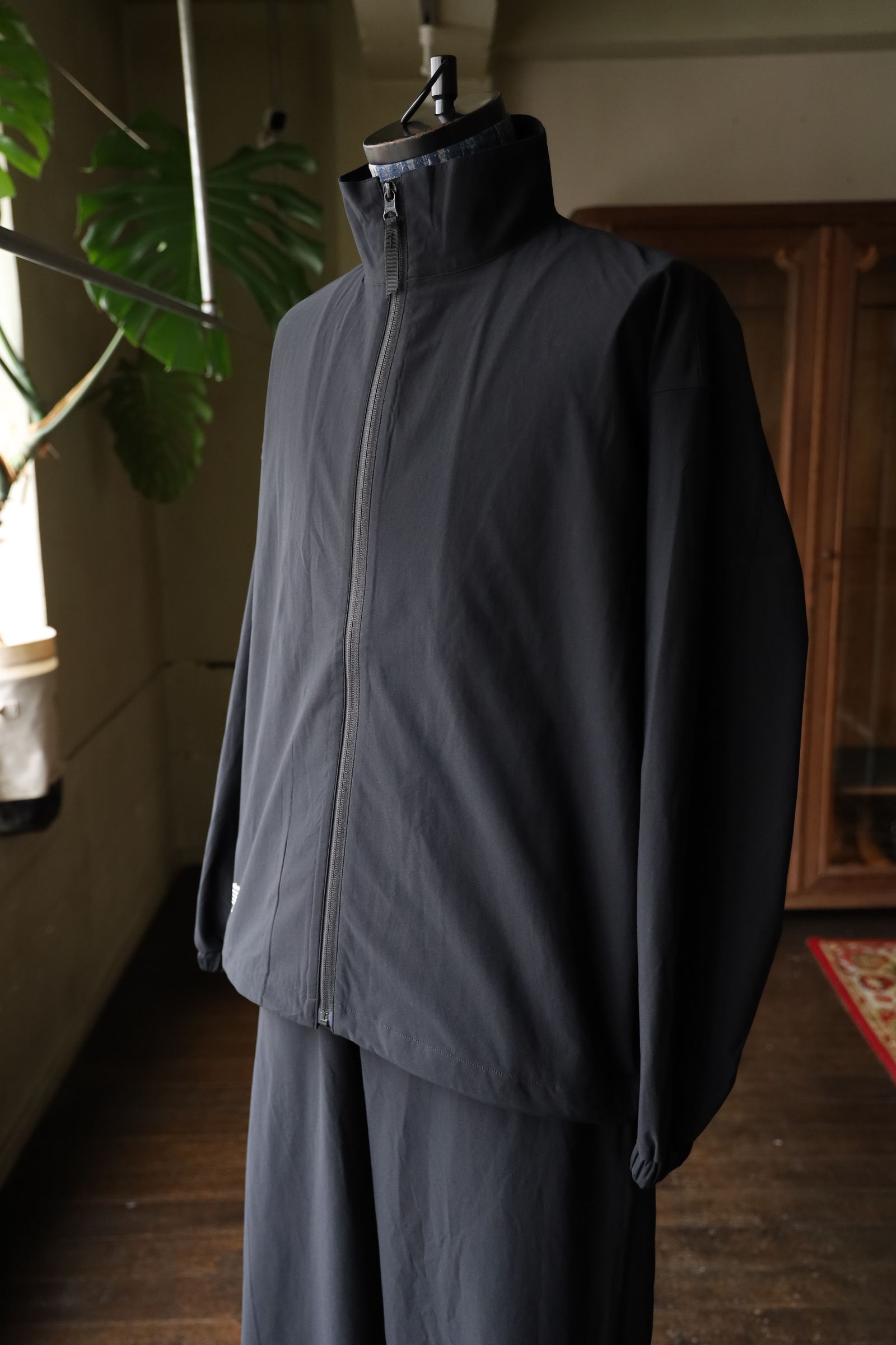 FreshService - フレッシュサービス CORPORATE TRACK SUIT