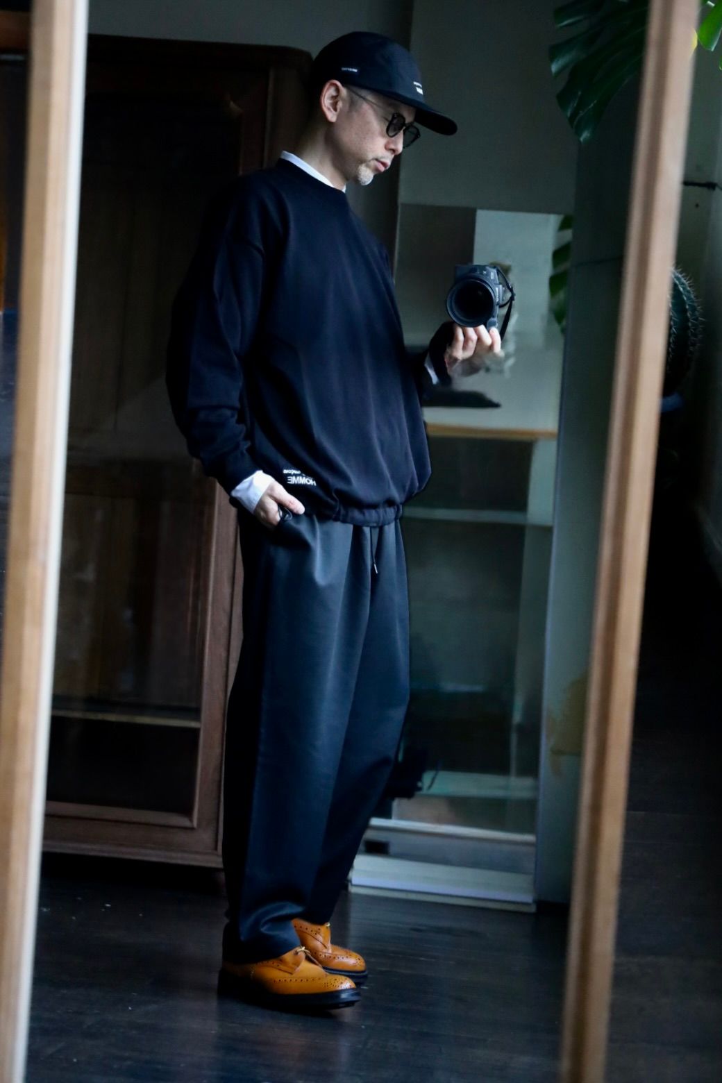 COMME des GARCONS HOMME 新ロゴクルーネックニットスタイル
