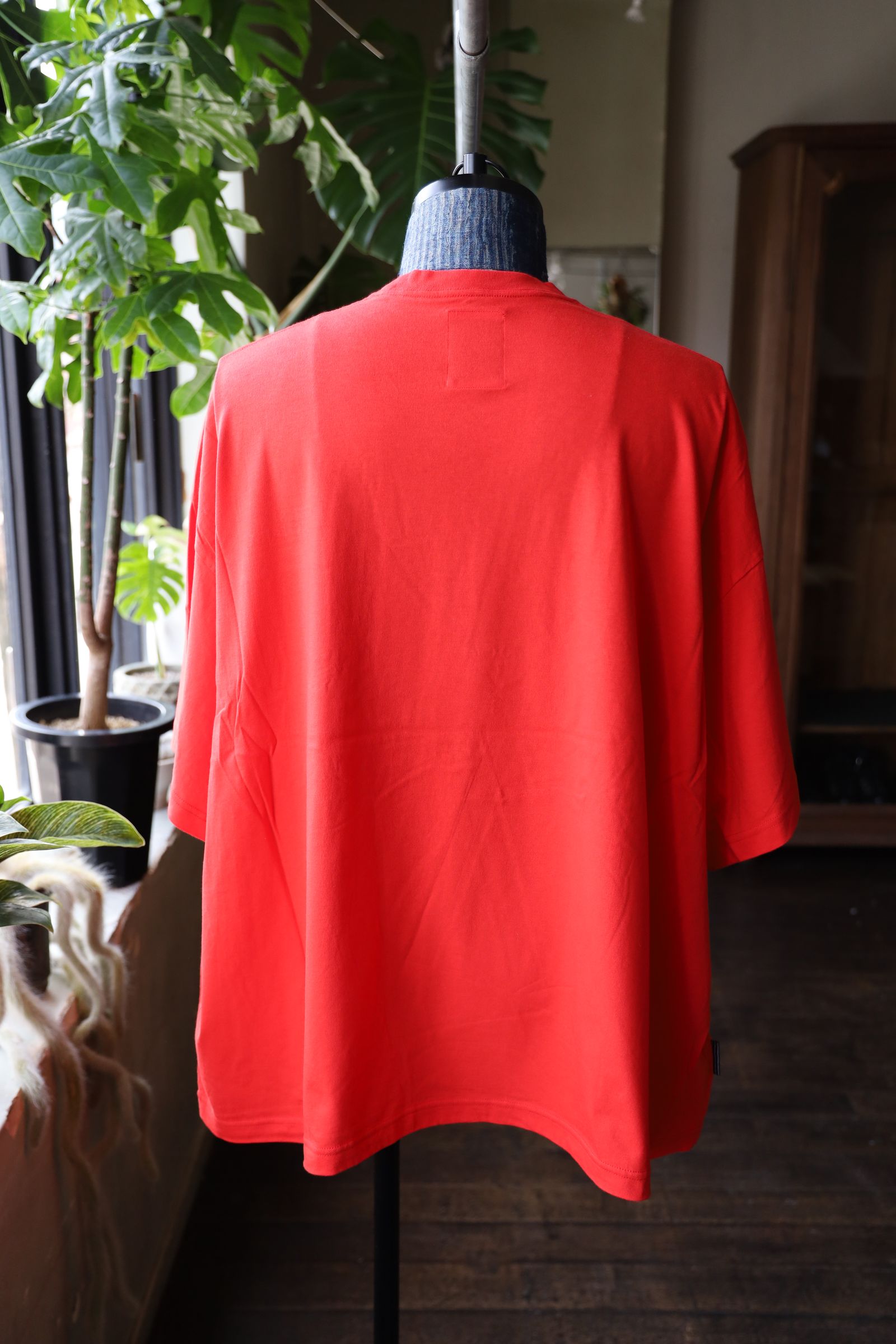 S.F.C 25SS エスエフシー SUPER BIG FLAT POCKET TEE(SFCSS25CS16)RED
