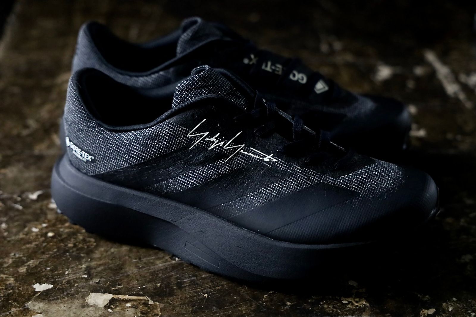 ワイスリー  Y-3 EVO SL ATR GTX Trainers(KI7881)BLACK☆新作発売！