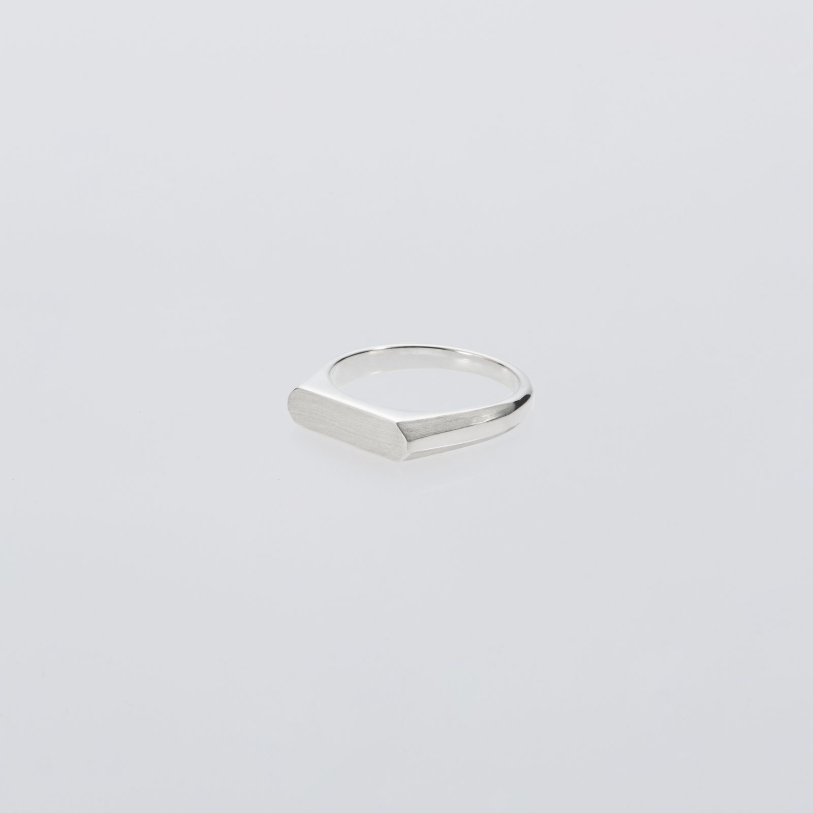 XOLO JEWELRY リング / Signet Ring with sodalite -Thin-(XOR120)★新作発売！