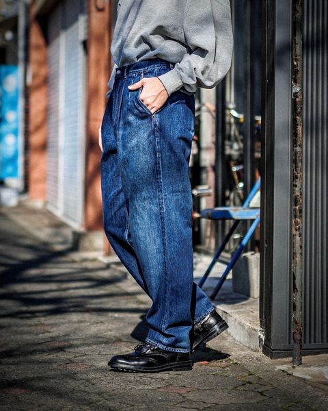 グラフペーパー Selvage Denim Two Tuck Tapered Pants(DARK FADE INDIGO) 1月18日(土)新作発売！