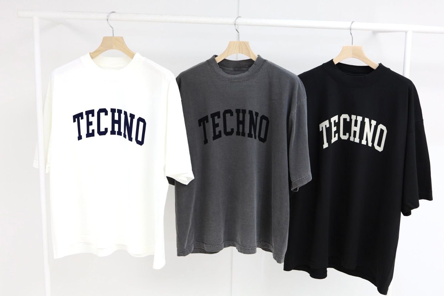 イズネスミュージック 26SS TECHNO T-SHIRT FL(IMP7_25_FLTECHNOT01)BLACK☆新作発売！