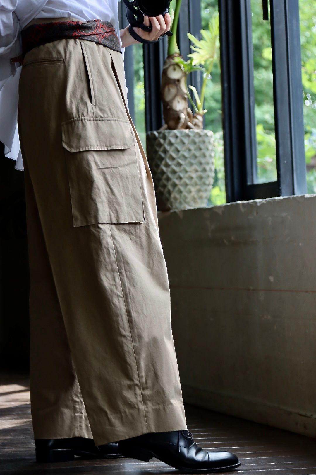 blurhms Washed Gabardine Super Wide 6P Slacks"BEIGE"スタイル.2022.7.24.