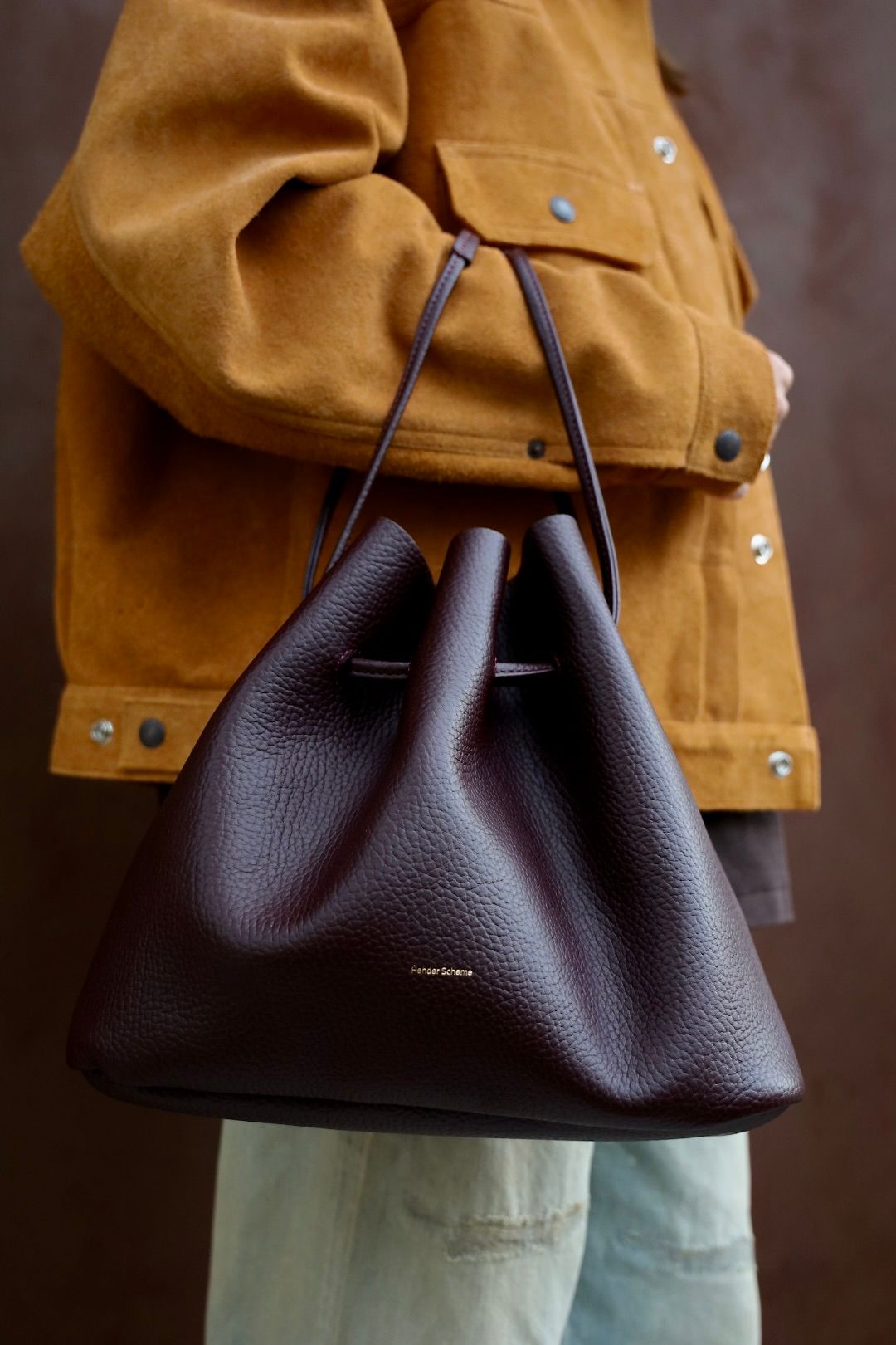 エンダースキーマ バッグbucket bag(yv-b-bkb)bordeaux