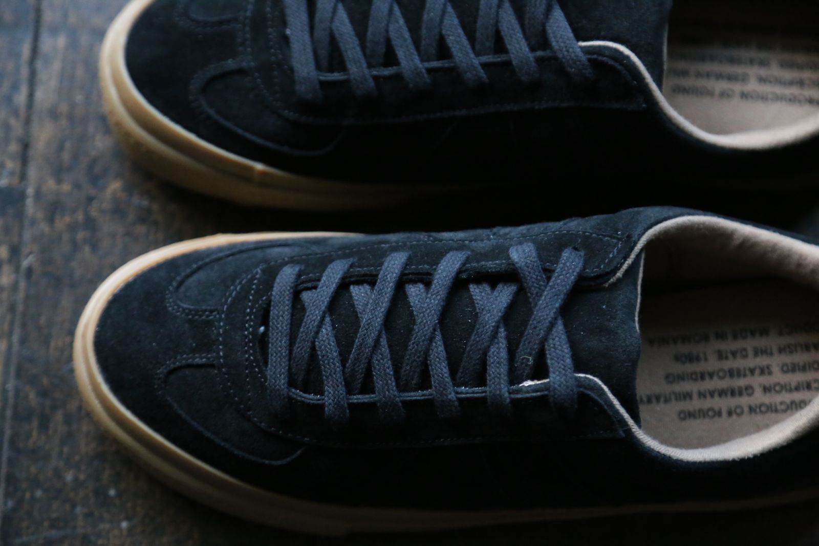 GERMAN MILITARY TRAINER(4700S)BLACK SUEDE