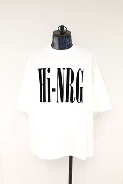 イズネスミュージック 26SS HI-NRG FLOCKY PRINT T-SHIRT(IMP7_28_HI-NRG5ST01)WHITE☆新作発売！