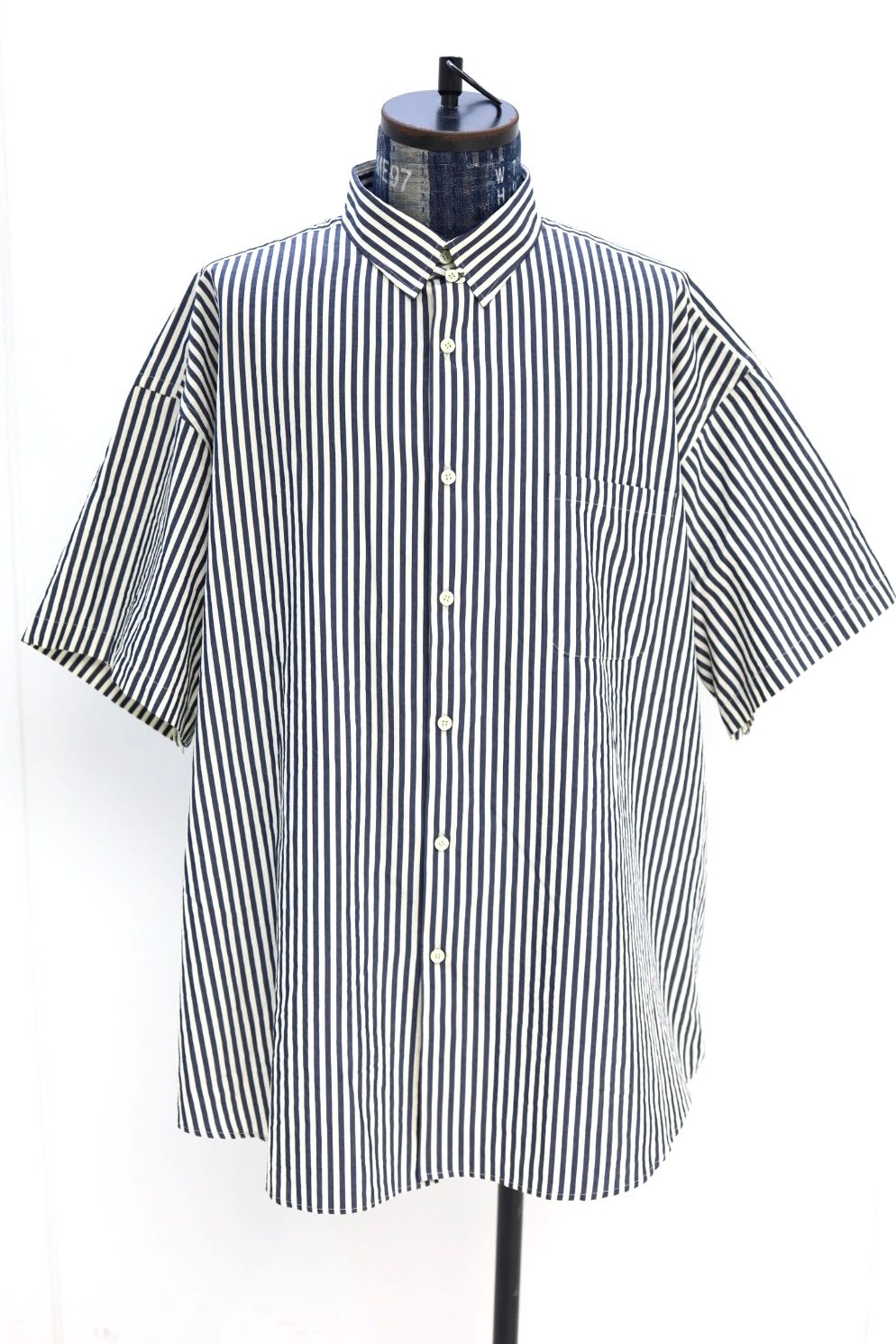 イズネス 26SS シャツTab Color Vent Short-Sleeve Shirt(26SS_28_1008SSSH02)NAVY STRIPE☆新作発売！