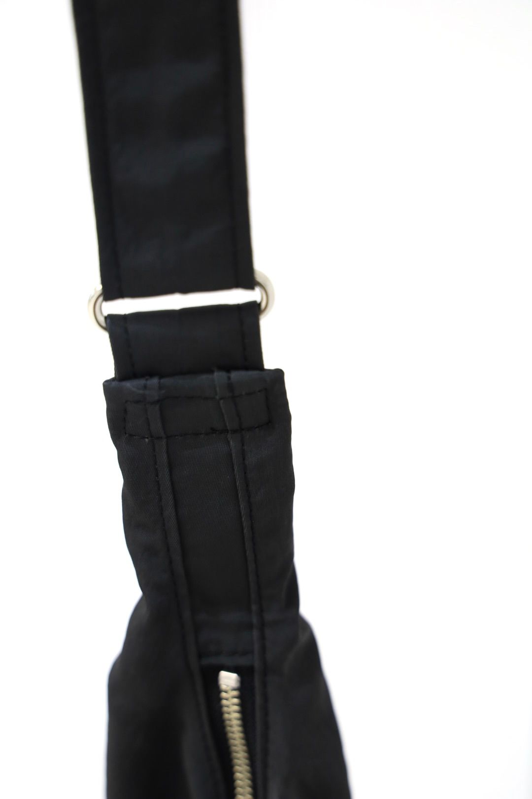 YOKE 26FW Nylon Circle Shoulder Bag(YK26FW01406A)Black