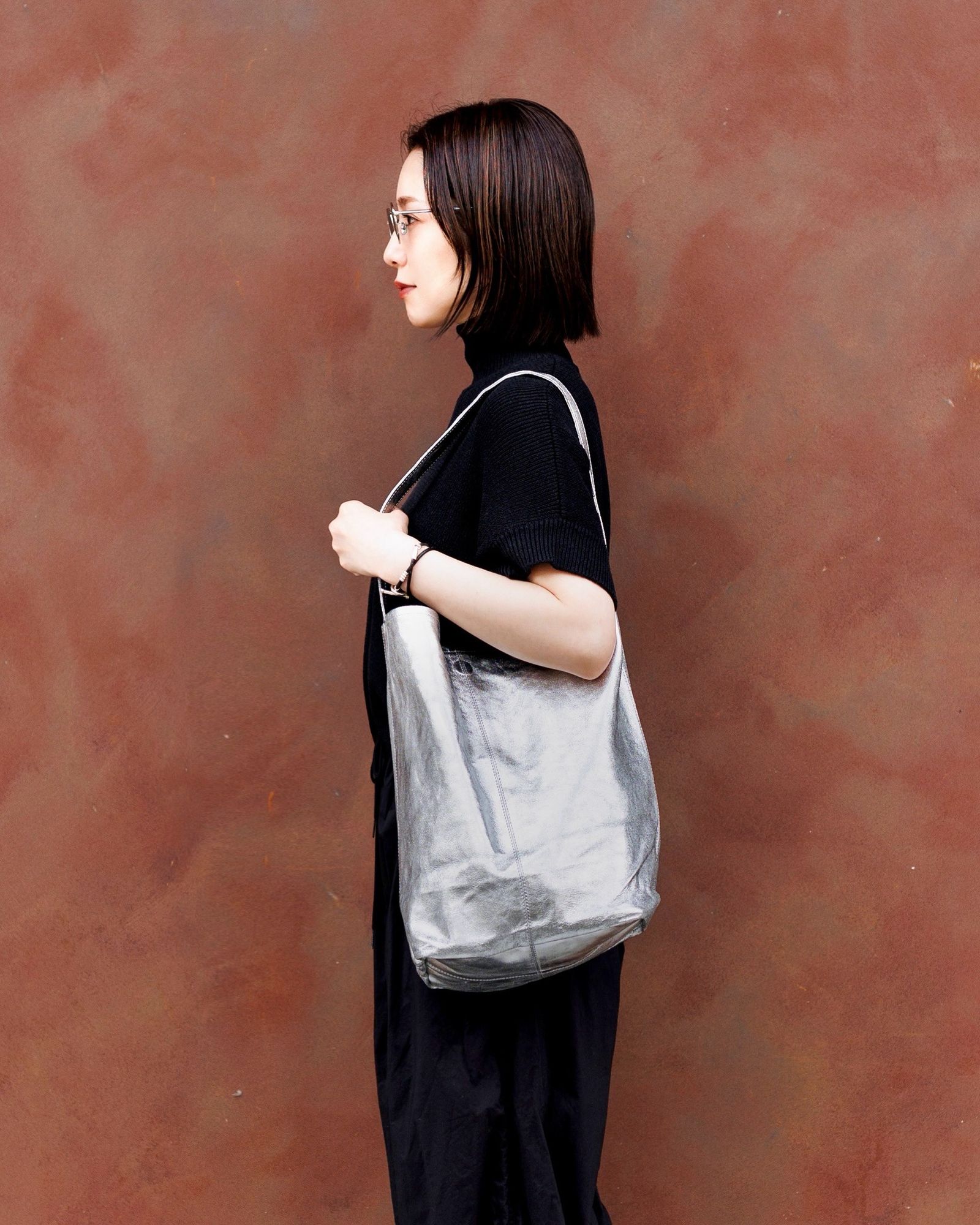 Morphee / モルフェトートバッグ CYLINDER M(CYM -SIL-1)SILVER