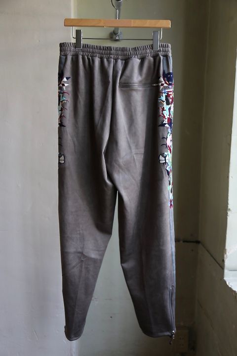 doublet CHAOS EMBROIDERY SUEDE TRACK PANTS"GREY"2020.8.8.