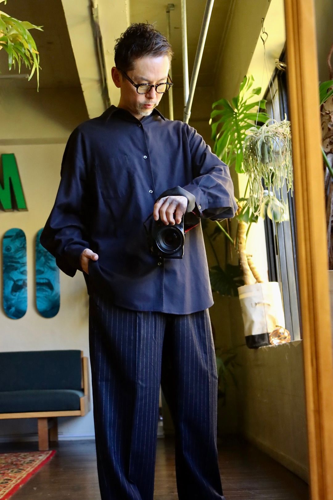 Graphpaper Cotton Cashmere L/S Oversized Regular Collar Shirt"NAVY"スタイル