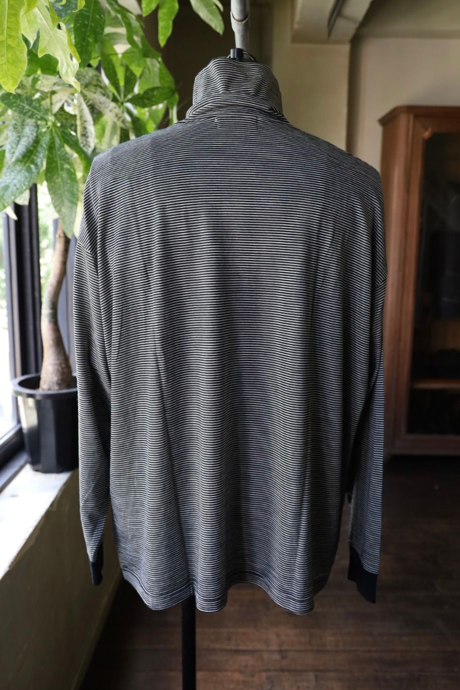 グラフペーパー 25AW Wool Border L/S Turtle Neck Tee(GU253-70231B)BLACK×WHITE☆9月6日(土)発売！