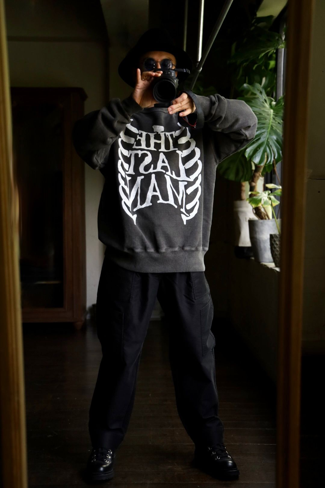 LASTMAN 24AW ラストマン大久保篤志 PRINTED CREW NECK "BONE"スタイル