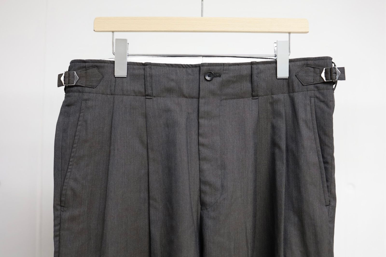 marka 26AW DOUBLE PLEATED MILITARY TROUSERS(M26C01PT01C)BROWN GRAY☆新作発売！