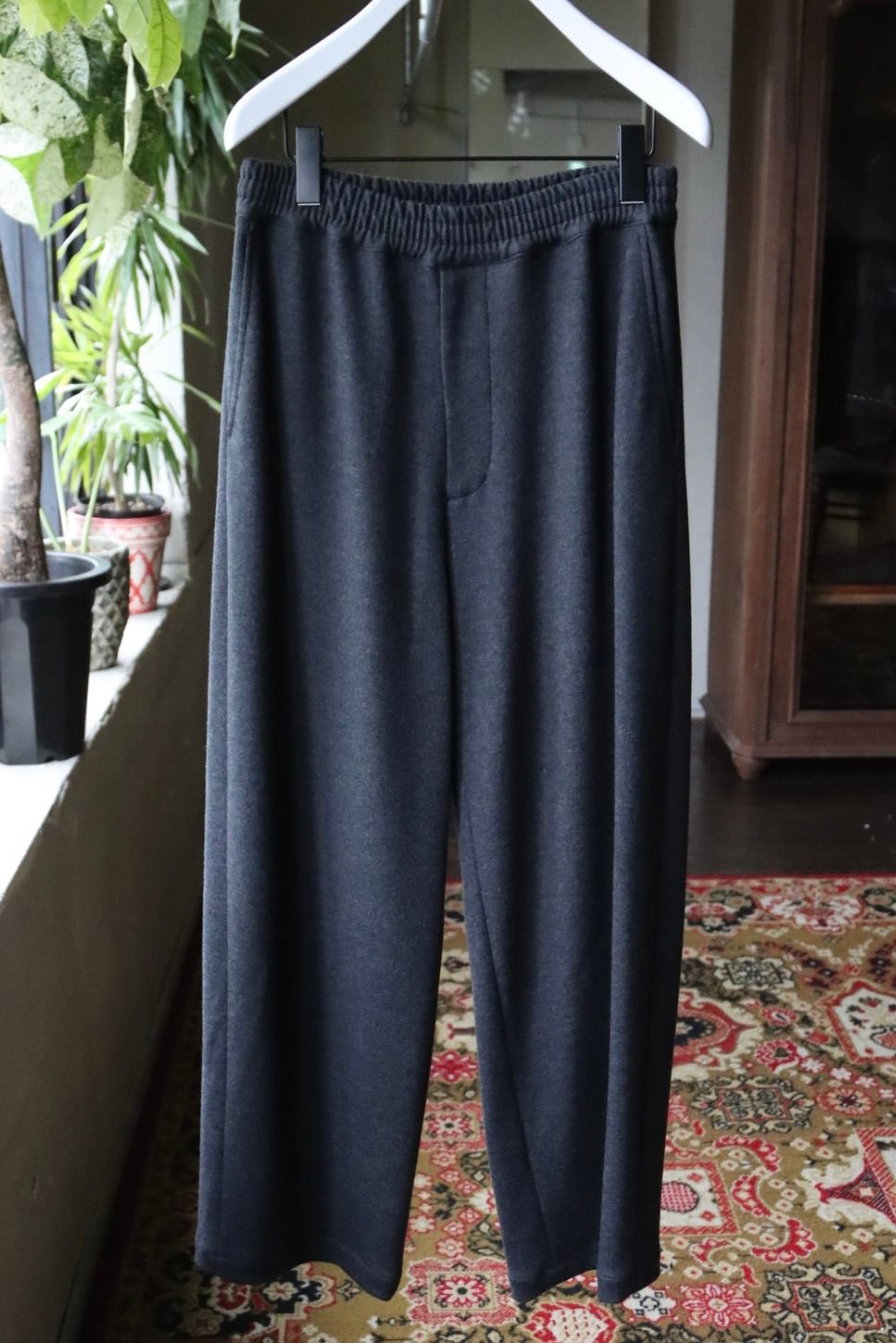 グラフペーパー 25AW Wool Smooth Flannel Easy Wide Pants(GU253-40223B)GRAY☆10月4日(土)新作発売！