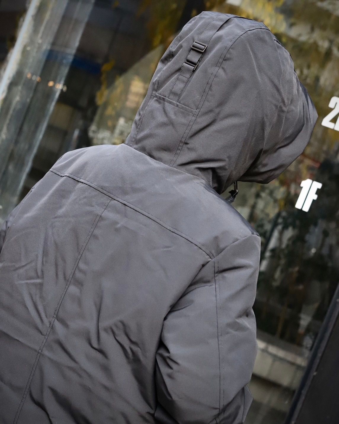 CANADA GOOSE カナダグース 新作Chateau Parka BLACK LABELスタイル