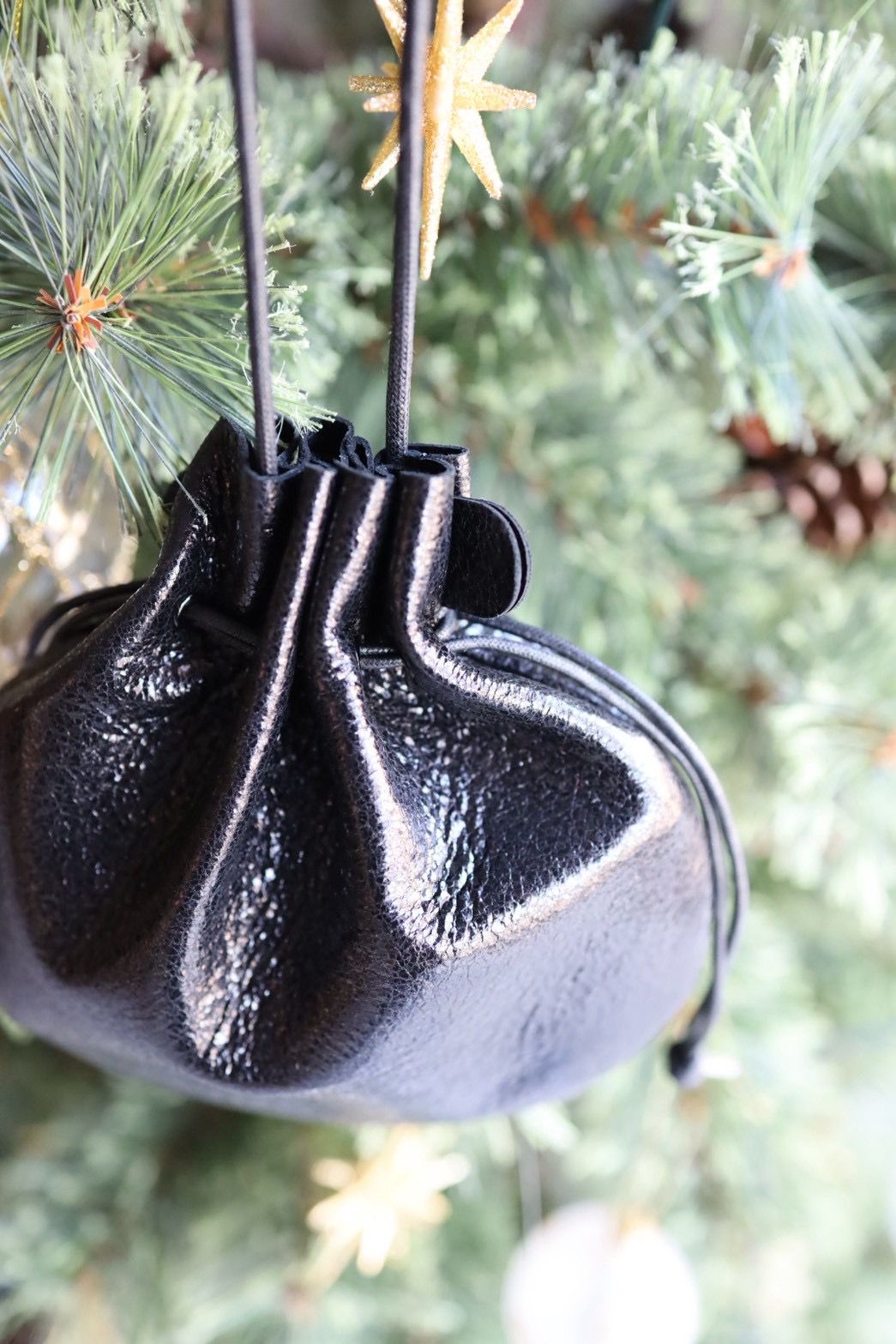 エンダースキーマ バッグpetal sac gloss(yv-b-psg)black☆12月6日(土)発売！