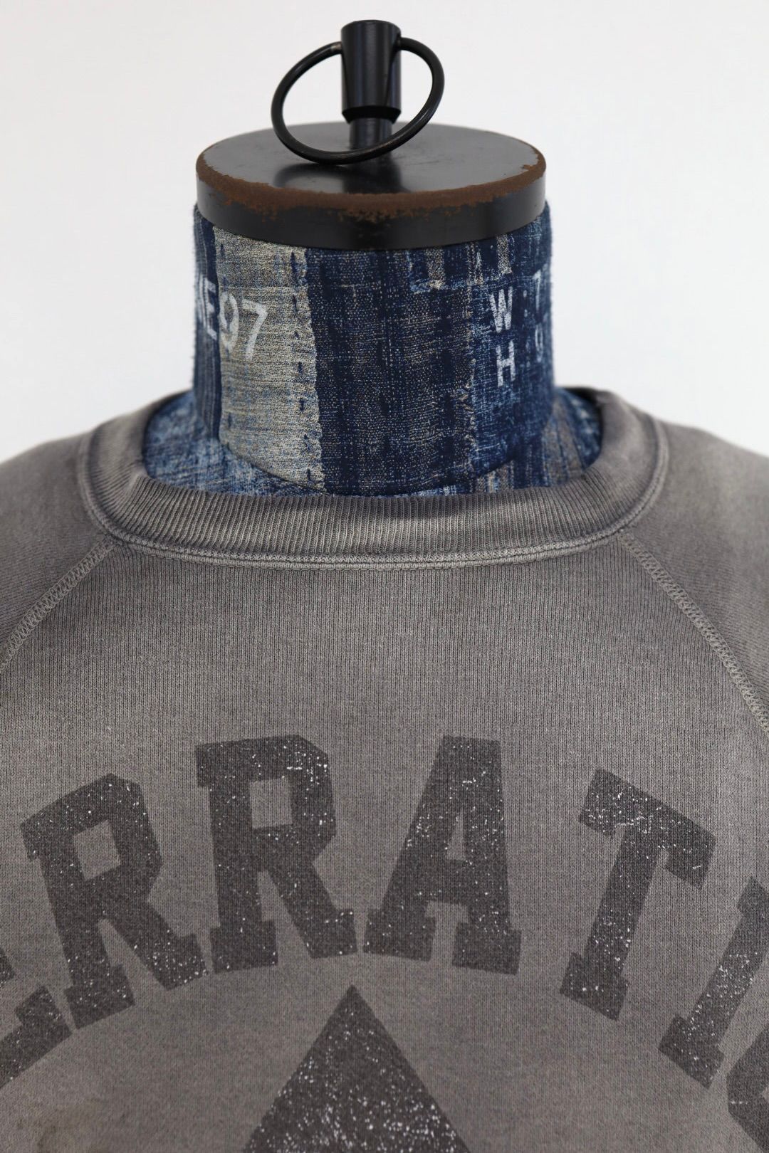 セントマイケル 26SS CREW NECK SWEAT(SM-MK8-0000-054)CHARCOAL