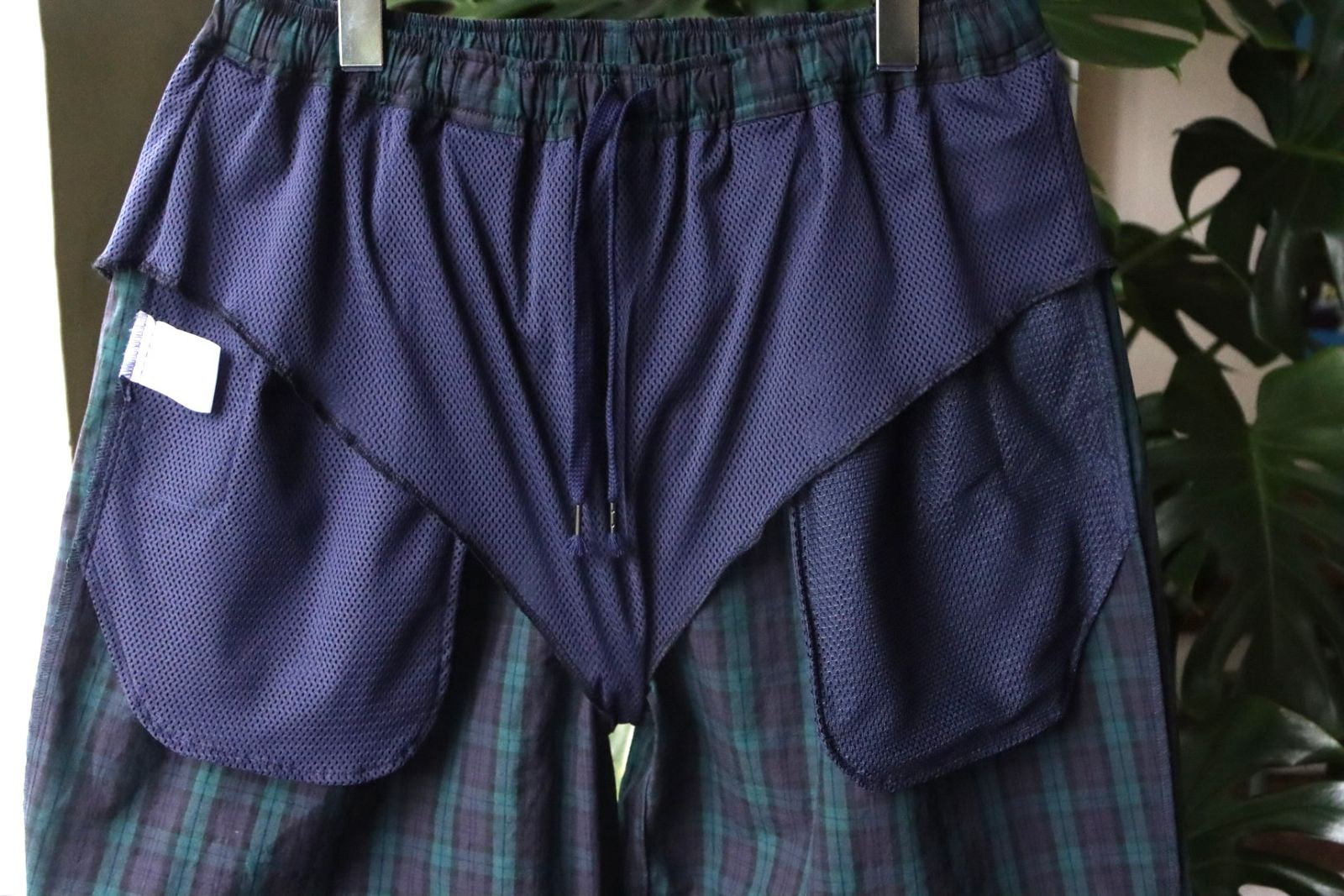 イズネス22SS AMPHIBIOUS SHORTS(31SSSH02)BLACK WATCH