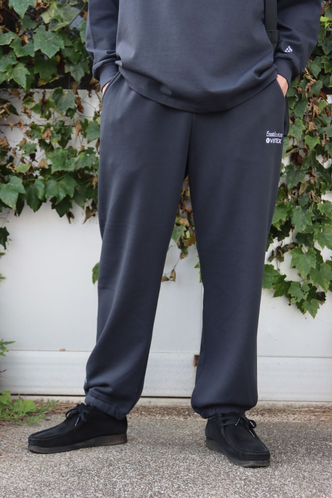 VIBTEX for FreshService “L/S CREW NECK TEE” style.2022.10.23