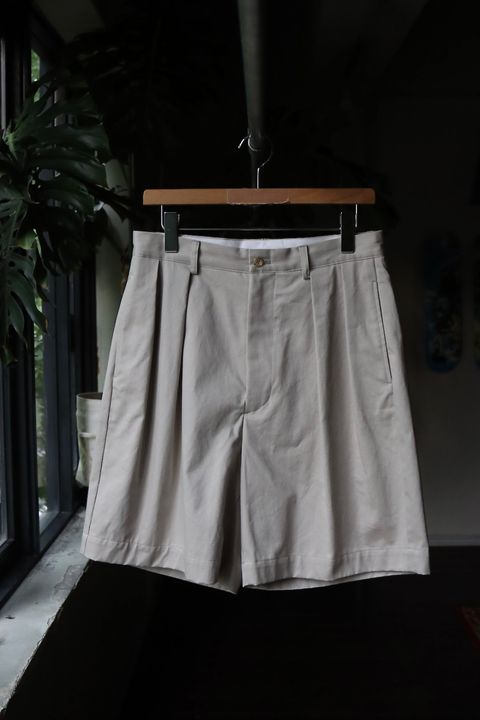 アプレッセショーツTwo Tuck Chino Shorts(23SAP-04-02H)ECRU