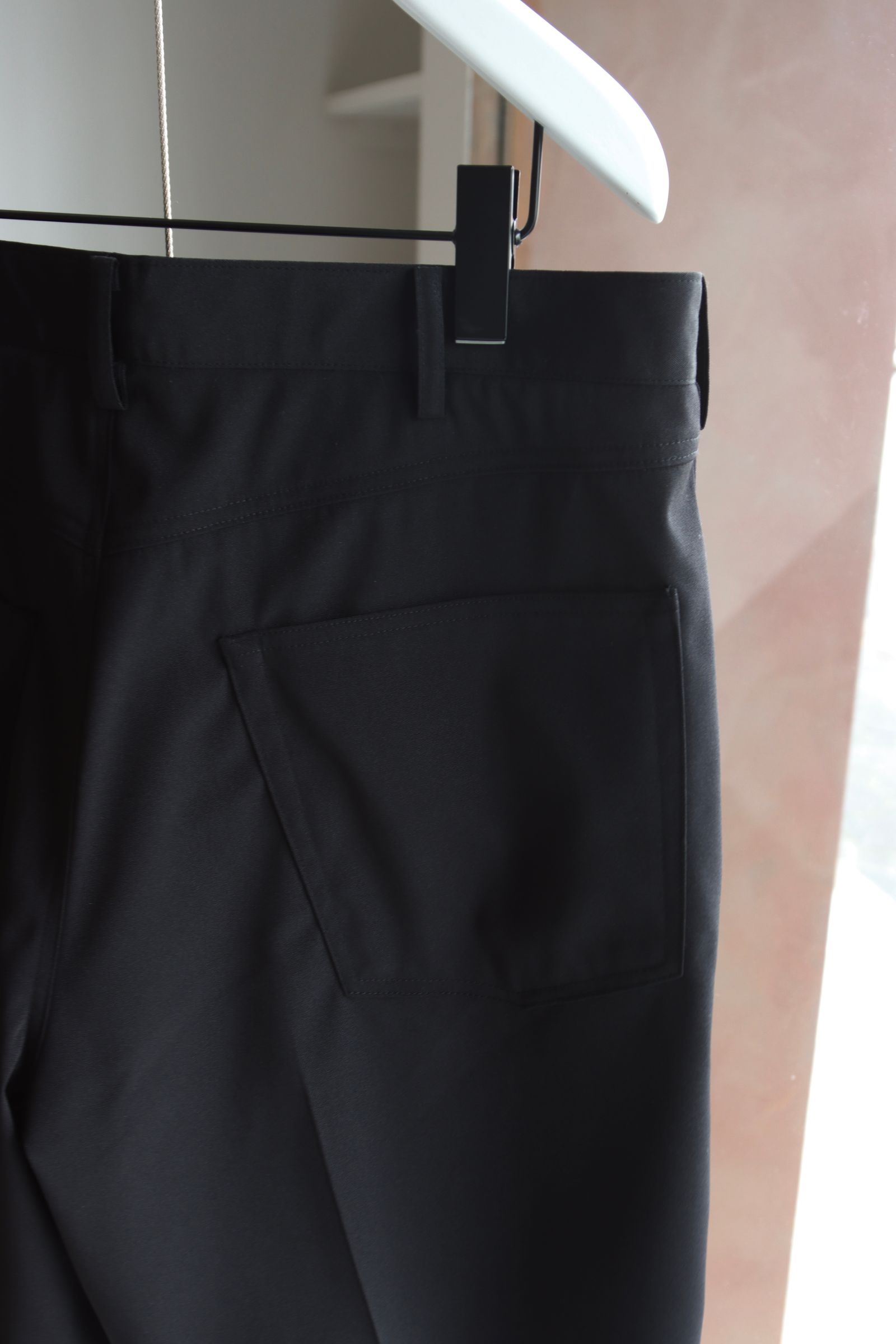 グラフペーパー  25SS Semi Dull Oxford Shorts(GU251-40263)BLACK☆3月1日(土)入荷！