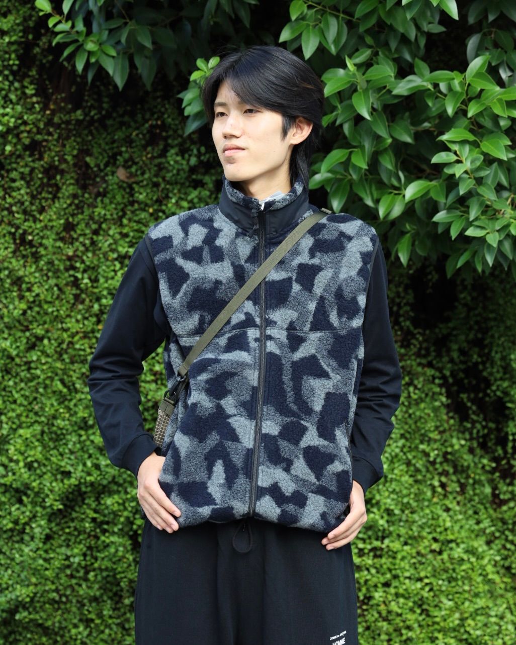 COMME des GARCONS HOMME BRIEFING W-NAME REVERSIBLE SACOCHE x ウールボアフリースベスト