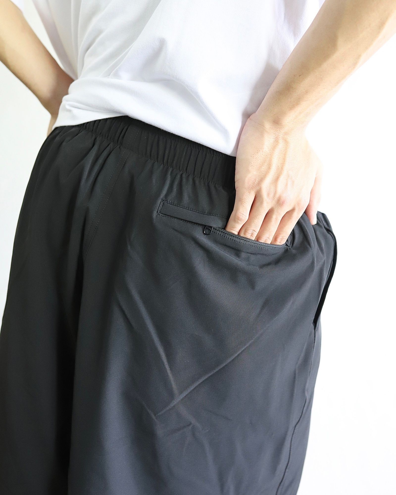 フレッシュサービス ALL WEATHER SHORTS (BLACK)