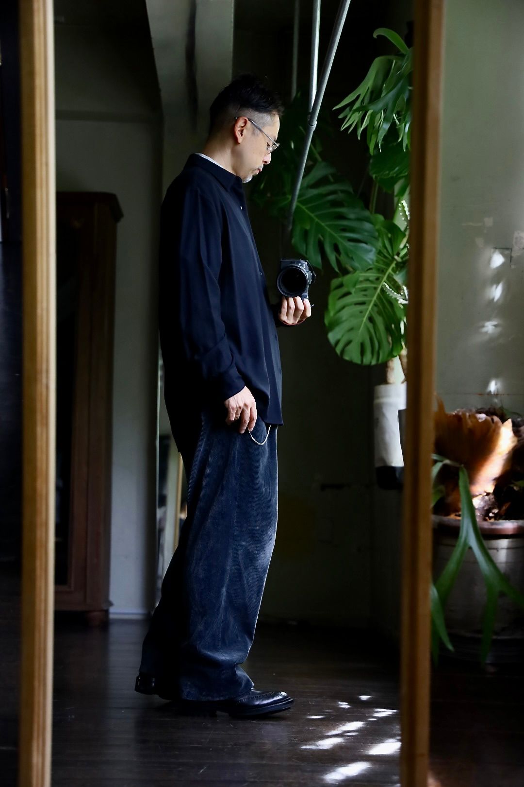 A.PRESSE Wool Regular Collar Shirtスタイル