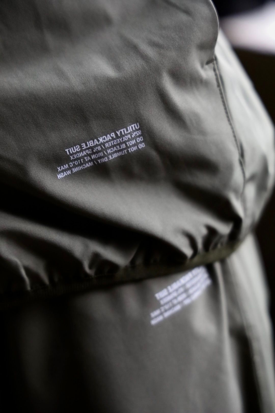 ReFresh!Service. “UTILITY PACKABLE SUIT”(KHAKI)スタイル